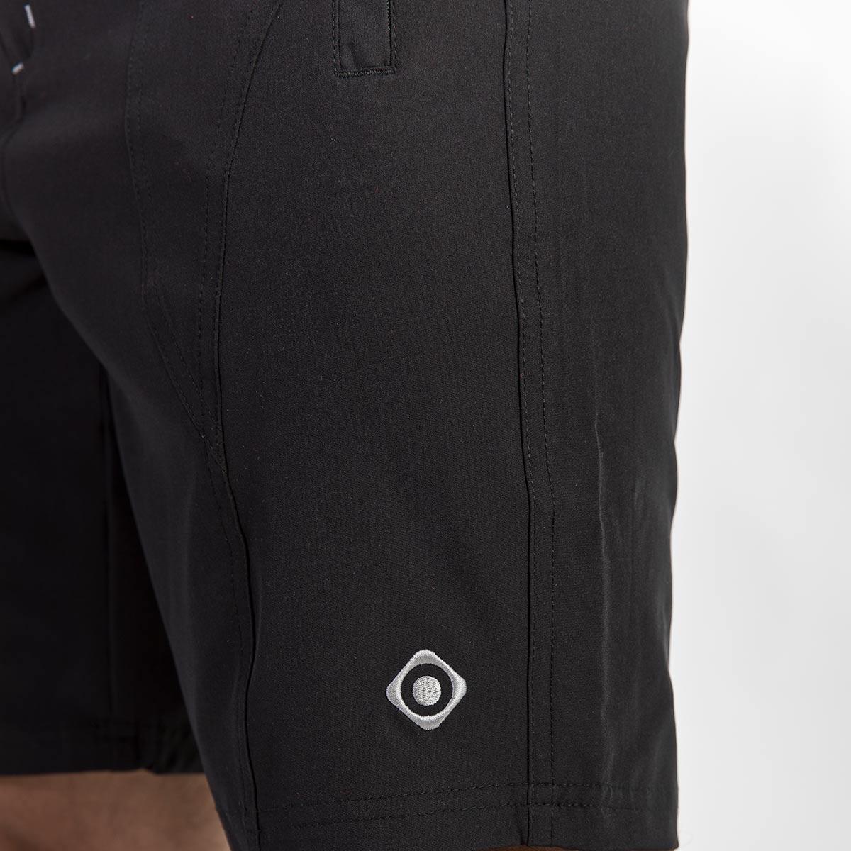 PANTALON CORTO DE MONTAÑA BEAR II